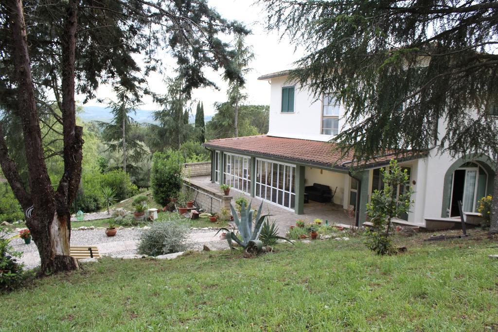 Bed And Breakfast Romantica Evasione Sutri Exteriér fotografie