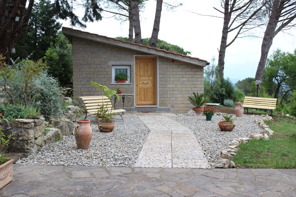 Bed And Breakfast Romantica Evasione Sutri Exteriér fotografie