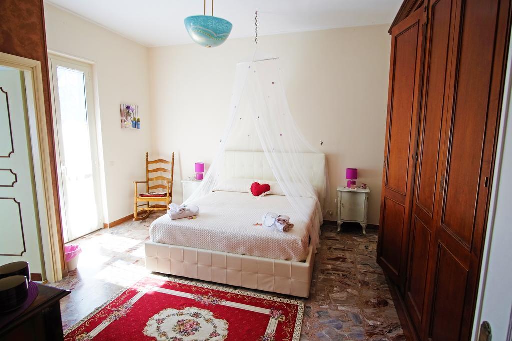 Bed And Breakfast Romantica Evasione Sutri Exteriér fotografie