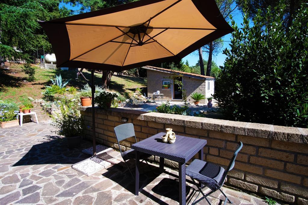 Bed And Breakfast Romantica Evasione Sutri Exteriér fotografie