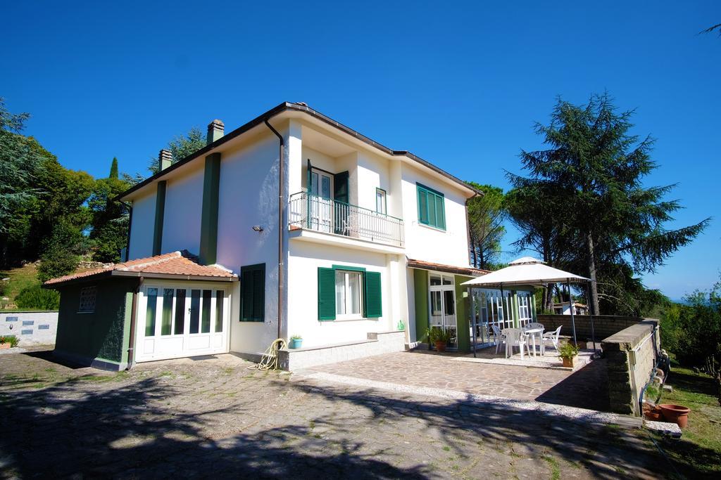Bed And Breakfast Romantica Evasione Sutri Exteriér fotografie